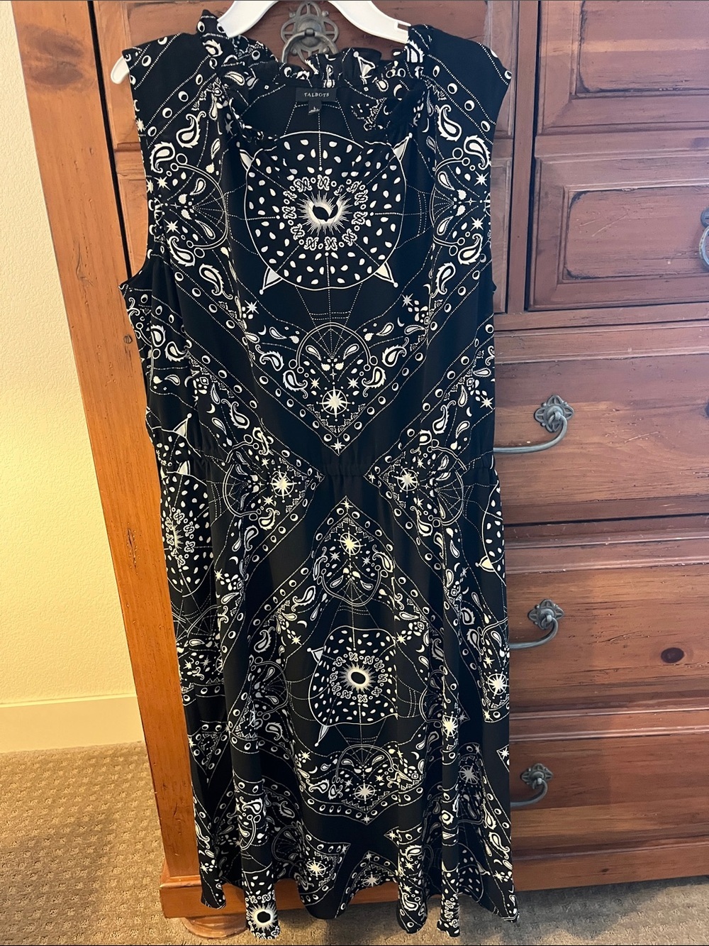 Talbots Black and White Geometric Sleeveless  Dress Size Large NWOT